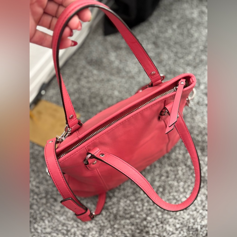 COACH DAISY CORAL LEATHER MIA - Picture 10 of 14